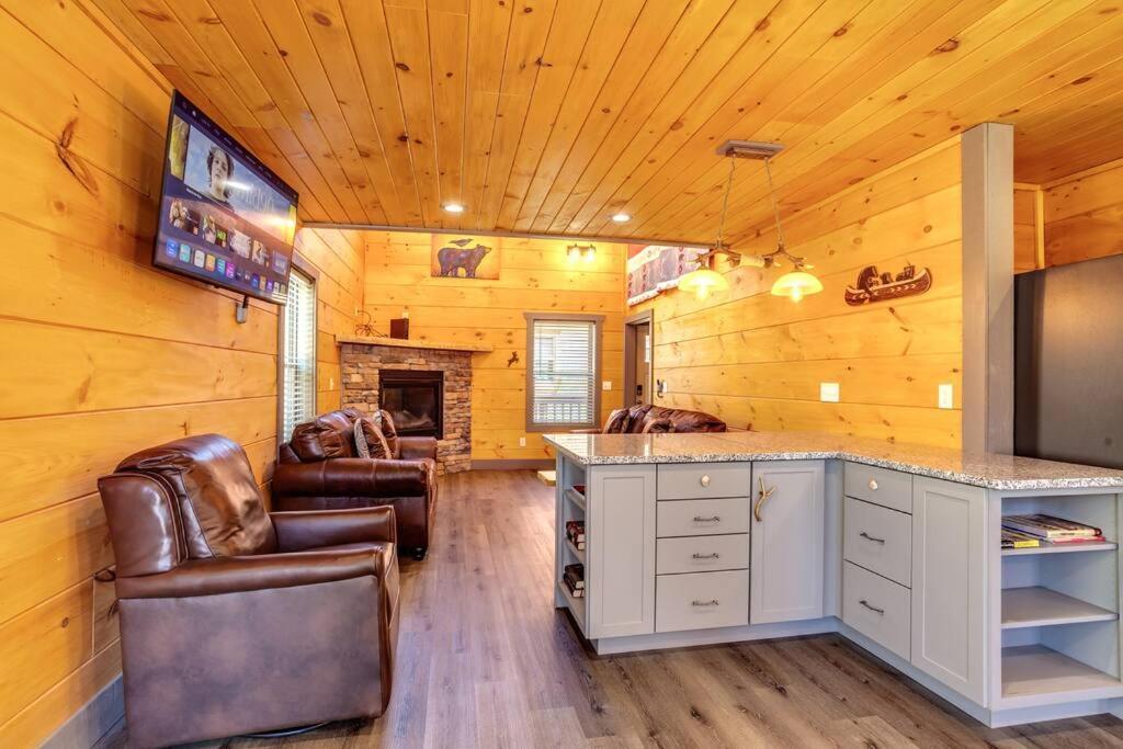 Dancing Bear Cabin- Relax & Enjoy! Sevierville Exteriér fotografie